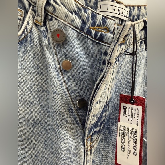 NWT ITMFL Embellished Distressed Flare Jeans - Picture 4 of 12